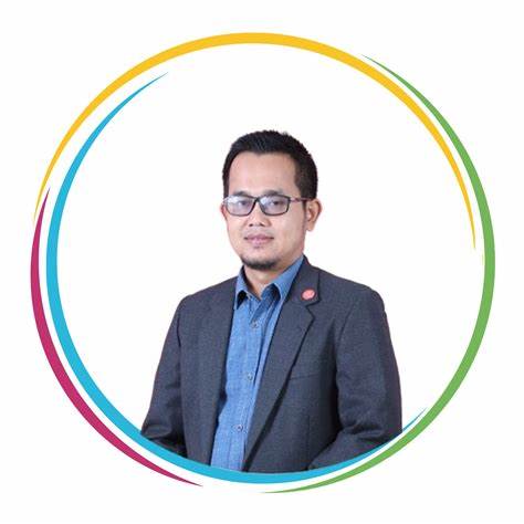 Ir. Randi Rizal, S.T., M.Kom., CEH., CHFI.